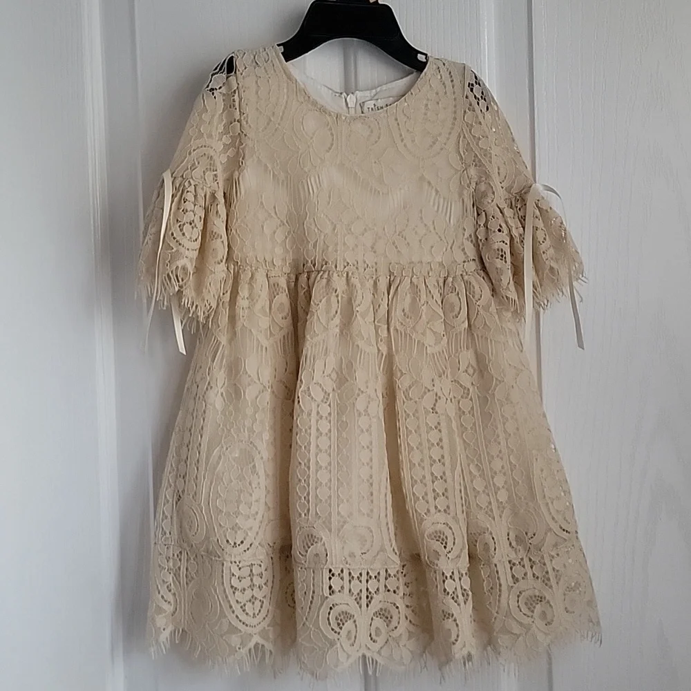 BOUTIQUE TRISH‎ SCULLY Sz 6 12 Months Neutral Beige Portrait Dress Party Lace